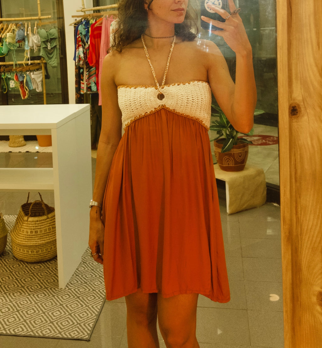 VESTIDO SIENNA – Crochet Bust & Twill Weave Mini Dress (One Size)
