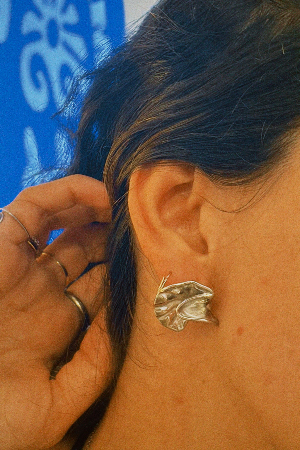 BRINCOS OSTRA – Textured Stainless Steel Oyster Earrings