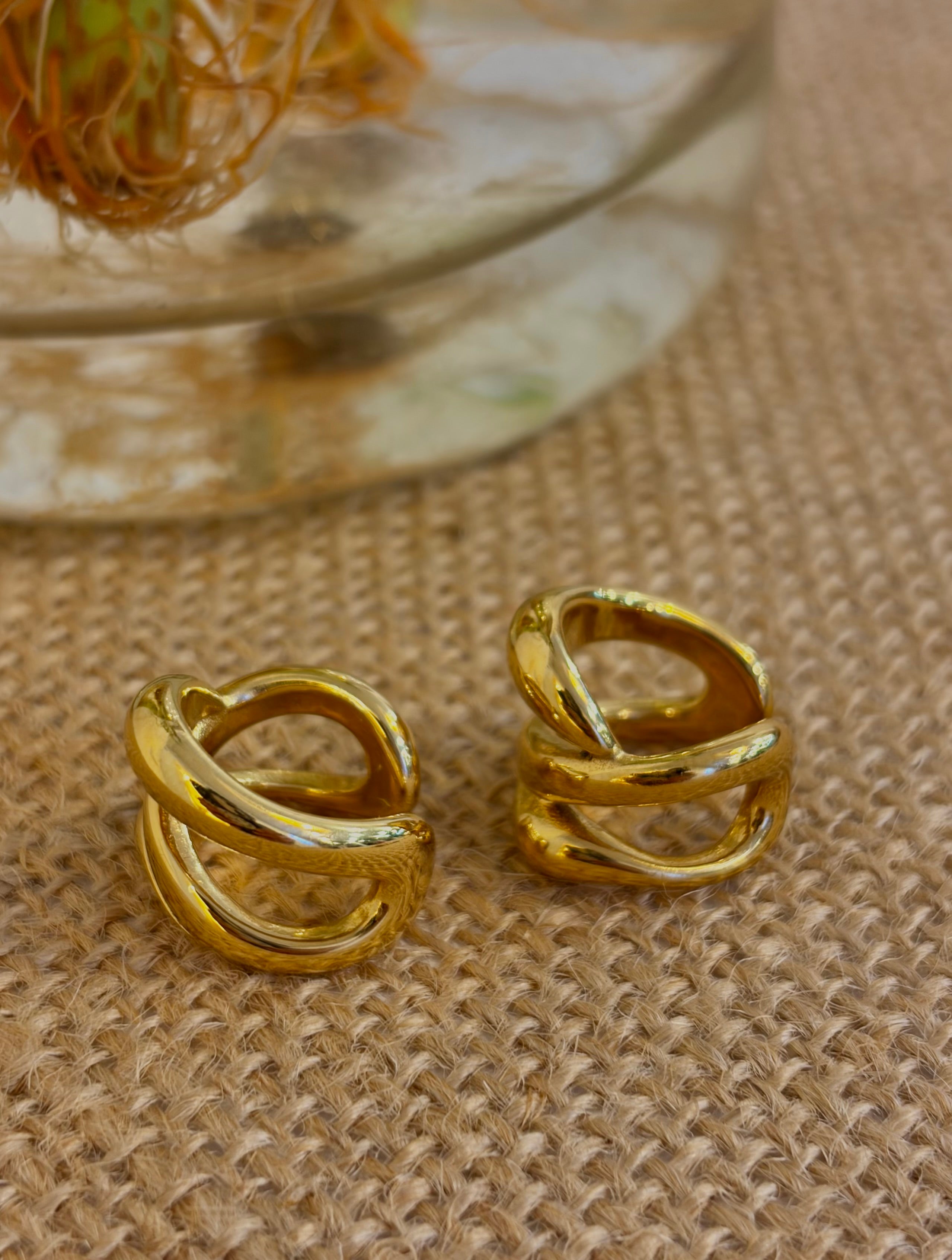 EAR CUFF TWIST – Double Line Ear Cuff (Gold & Silver)