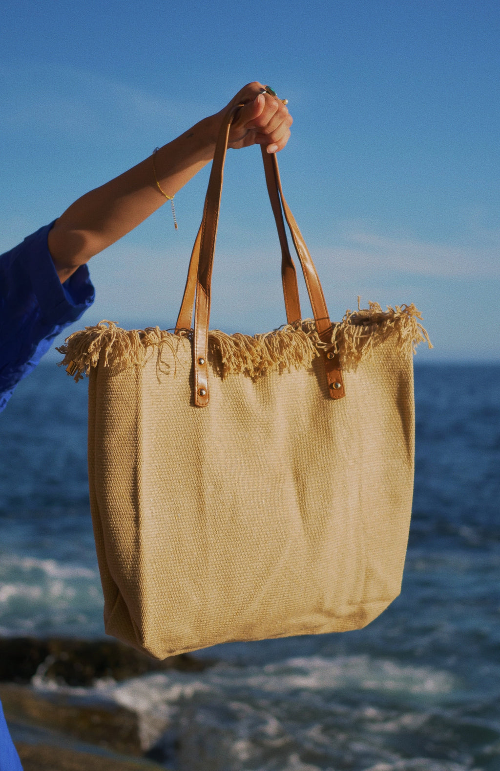 SOLARIS TOTE – Fringed Natural Texture Beach Bag