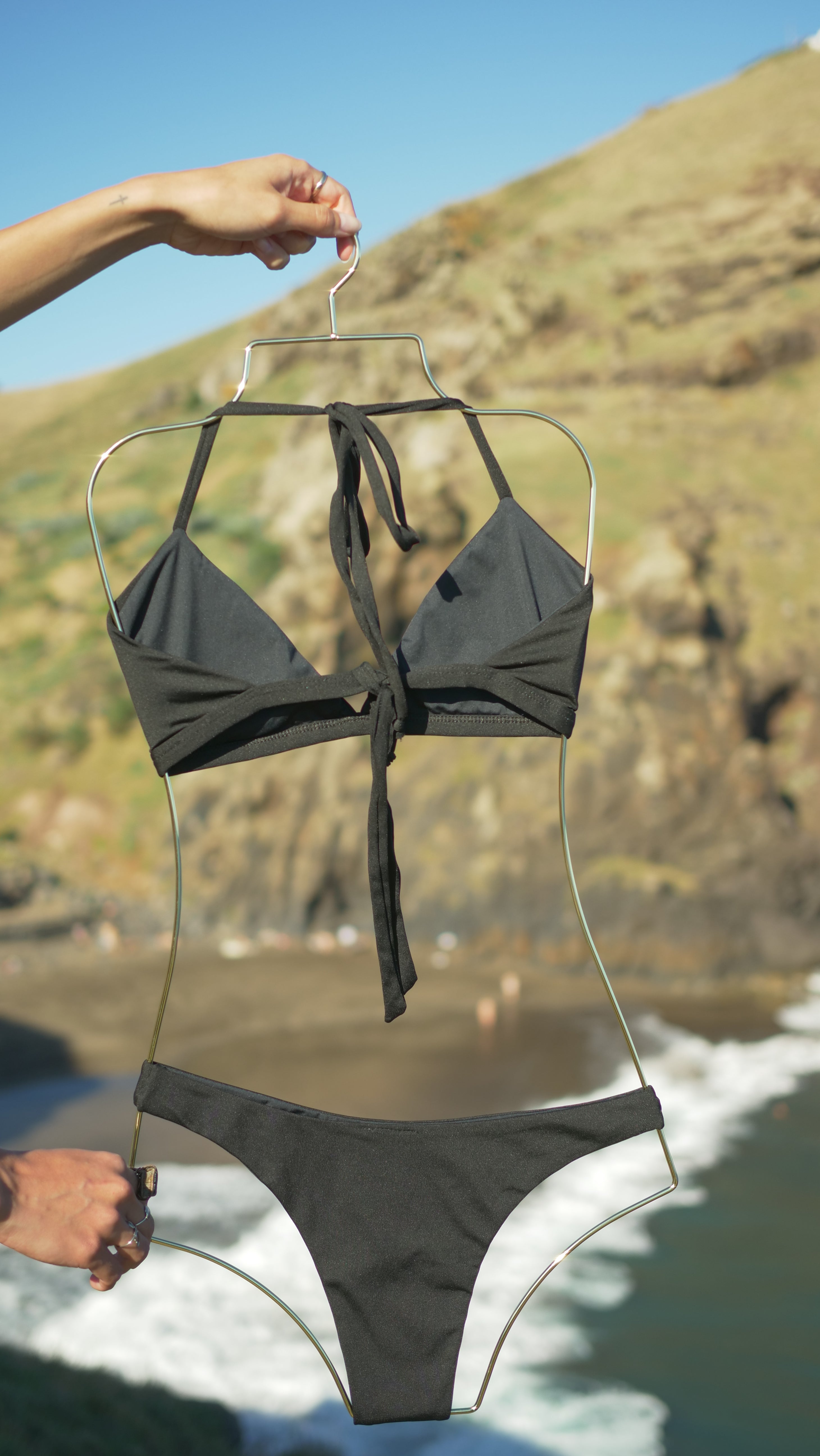 BIQUÍNI ITACARÉ - Multi-way Top & High Leg